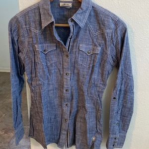 Ariat Woman’s Western Long Sleeve Fitted Snap Down Size S